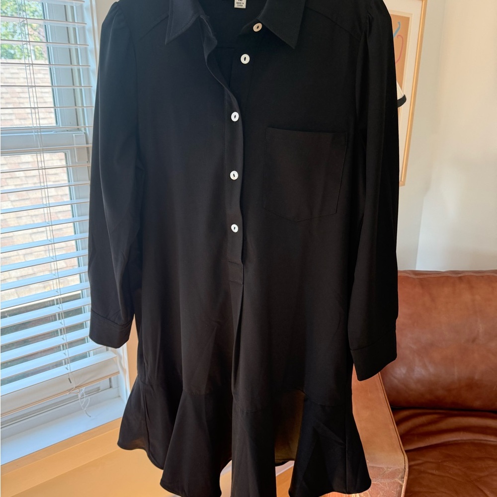 Pomander Place Black Garment